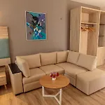 Regina Blu Hotel Radhimë
