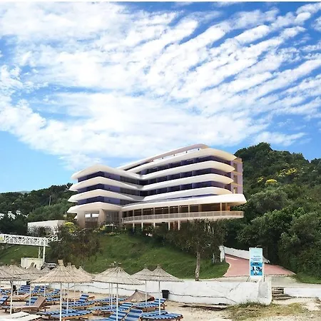 Regina Blu 5* Radhimë