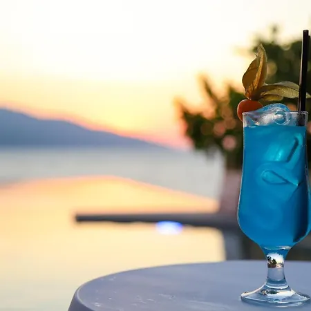 Regina Blu 5* Radhimë