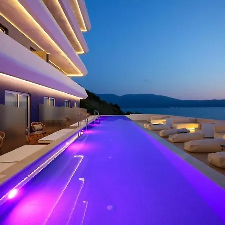 Regina Blu 5* Radhimë