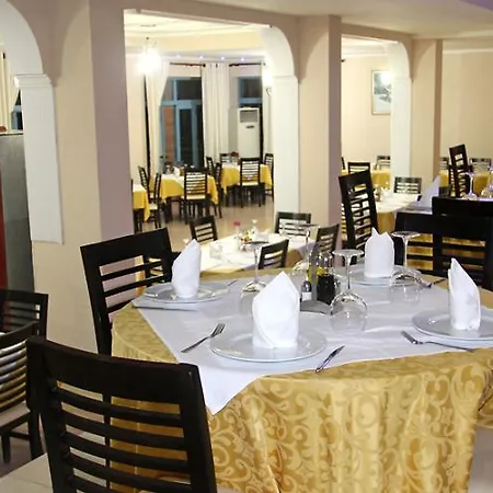 酒店 Regina Blu Radhimë