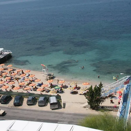 Regina Blu Hotel Radhimë