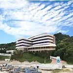Regina Blu 5* Radhimë