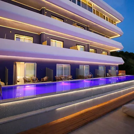Hotel Regina Blu Radhimë