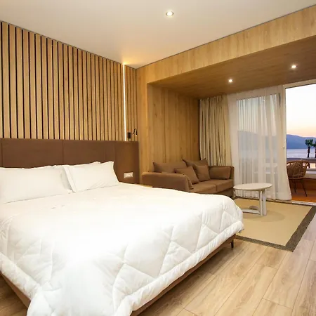 Regina Blu 5*