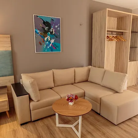 Regina Blu Hotel Radhimë