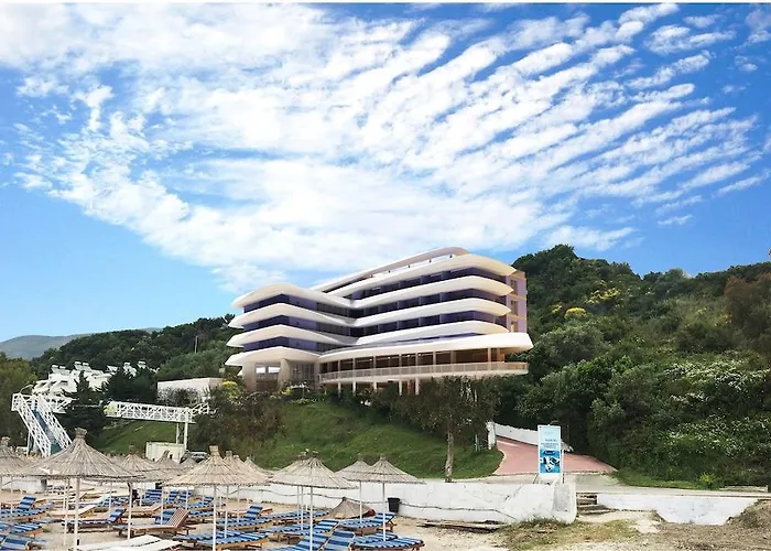 Regina Blu 5* Radhimë