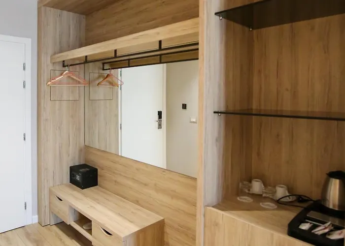 Regina Blu 酒店 Radhimë