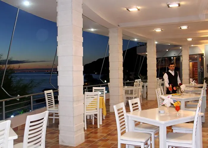 Regina Blu 5* Radhimë